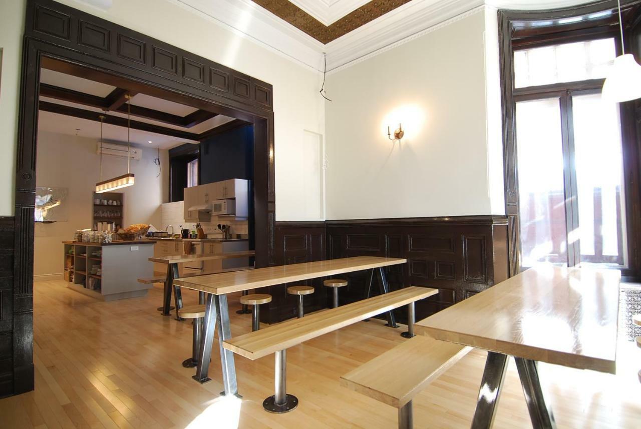 Auberge Bishop Downtown Montreal Exterior foto